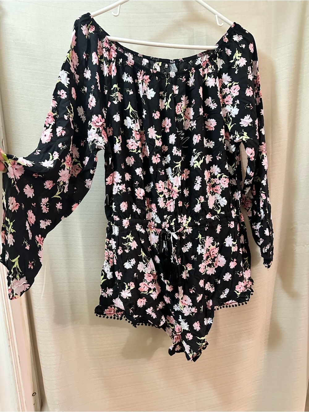 Victoria’s Secret Floral Off Shoulder Romper Tassel Waist Boho Medium NWT